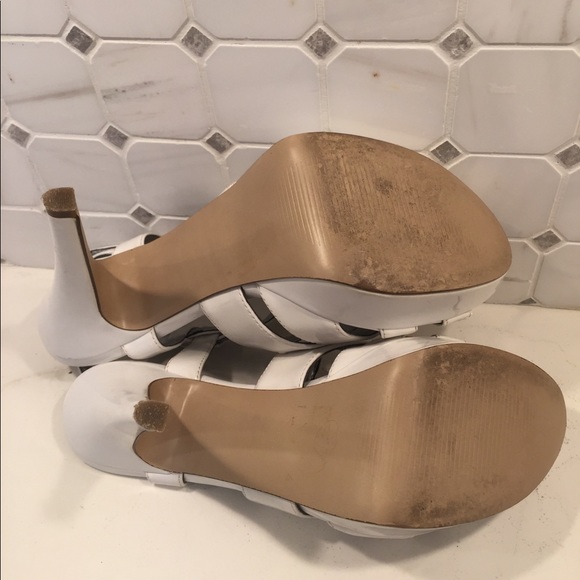 Guess Heels - Picture 4 of 6